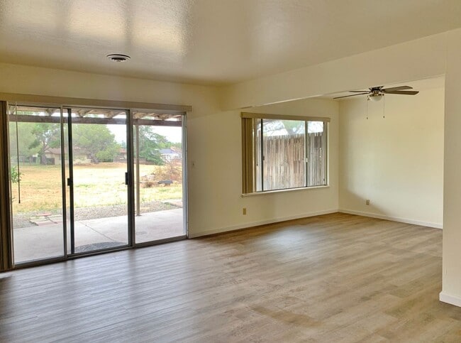 Photo - Quiet 2 Bedroom 2 Bathroom Townhouse in Ridgemark!!