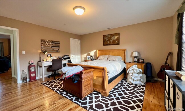 Photo - 18 Mechanic St Unit B