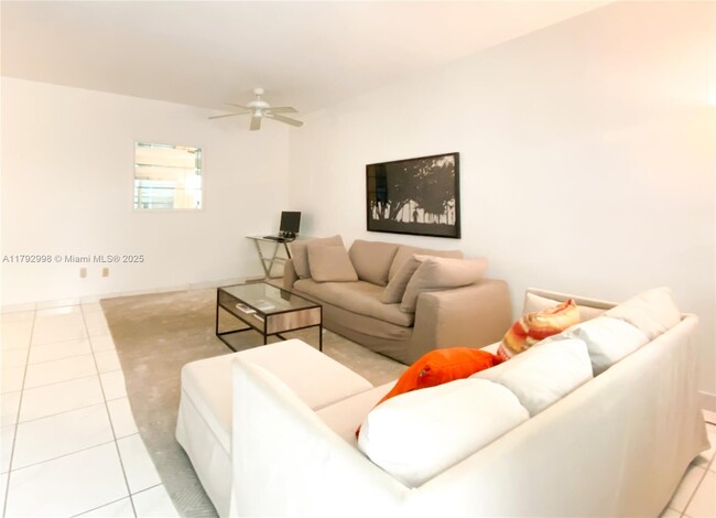 Photo - 1755 Washington Ave Unidad 2C Rental
