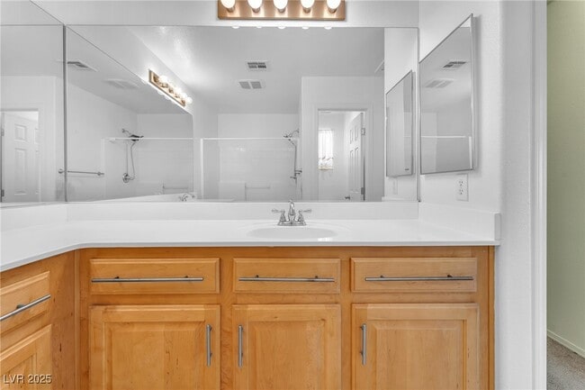 Photo - 2526 Begonia Valley Ave