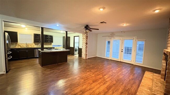 Photo - 13914 Oakwood Ln