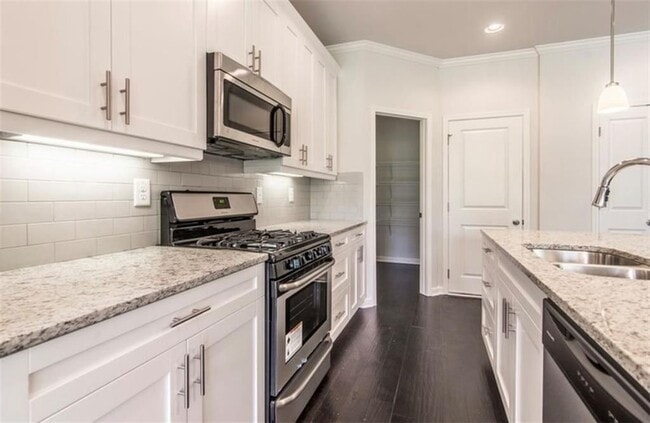 5520 Bright Cross Wy