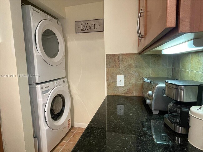 Photo - 2000 N Bayshore Dr Unit 525