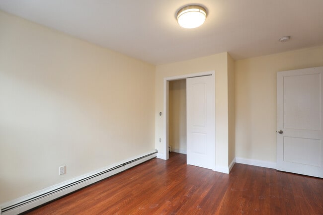 Photo - 19 Claymoss Rd Unit 1