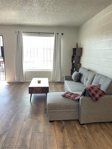 Photo - 615 S Royal Crest Cir Unit 22