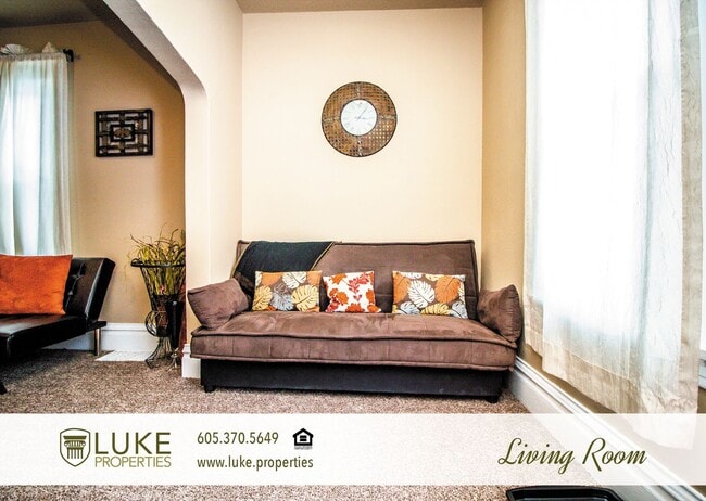 Photo - 803 S Main Ave