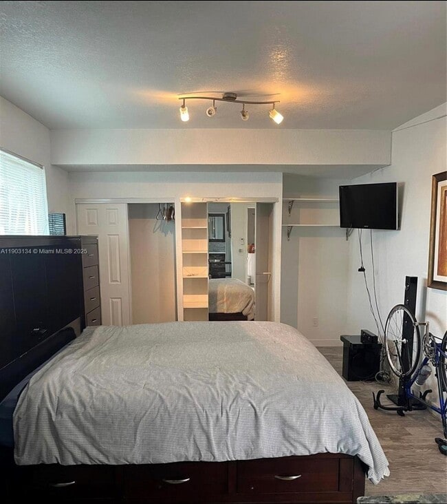 Photo - 2001 N Park Rd Unidad 0