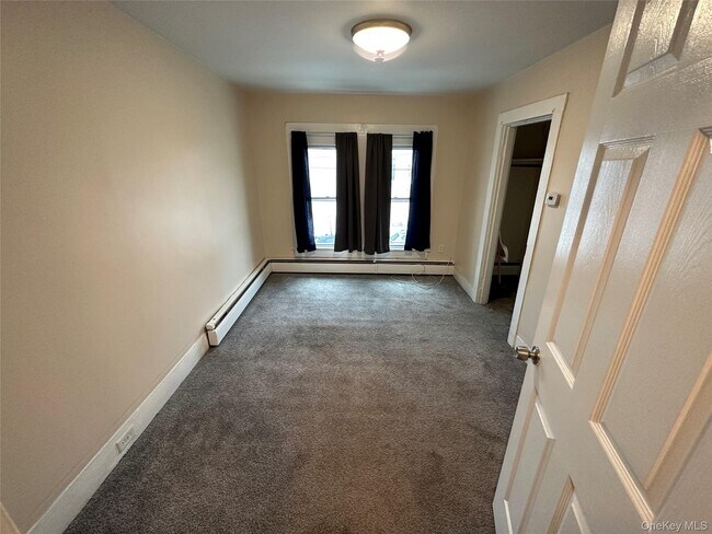 Photo - 152 St James St Unit 4