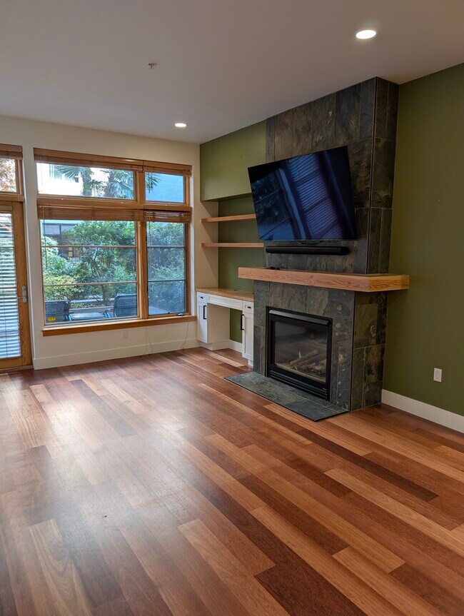 Photo - 726 NW 11th Ave Unidad 106