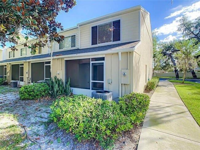 Photo - 1050 Vineland Pl