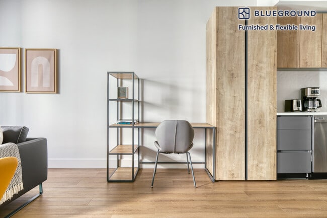 Photo - 1027 Wilshire Blvd Unit FL7-ID546