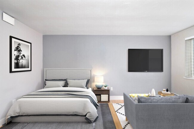 Photo - 1721 N Humboldt St Unit 303