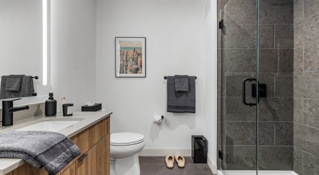 Photo - 222 E Grand Ave