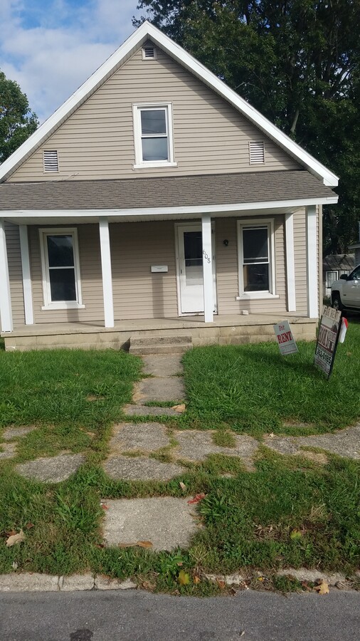 Photo - 608 Wallace Ave