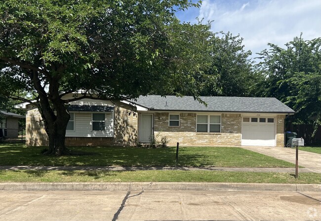Building Photo - 422 Beacon Ave Rental