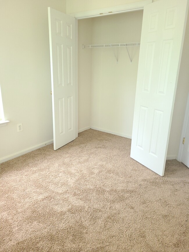 Building Photo - 2340 Huntington Station Ct Rental