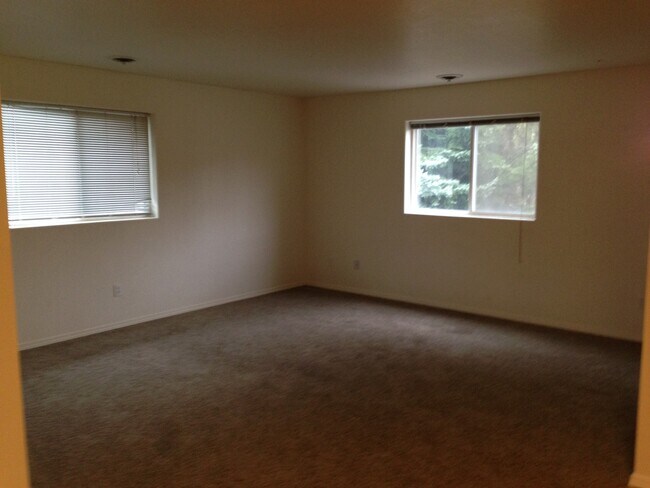 Photo - 150 Unit B