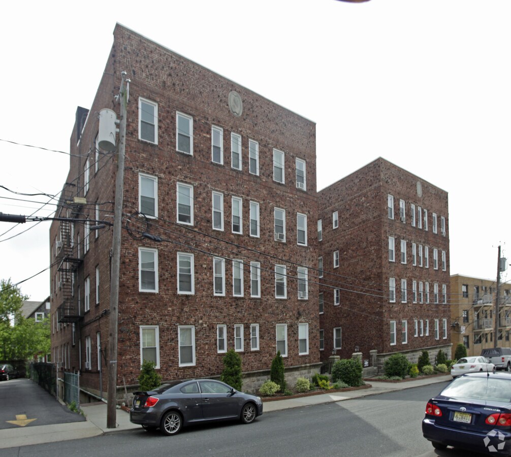 Carol Management Apartments Palisades Park, NJ