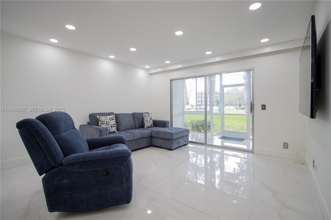 Photo - 12850 SW 4th Ct Unit 105I