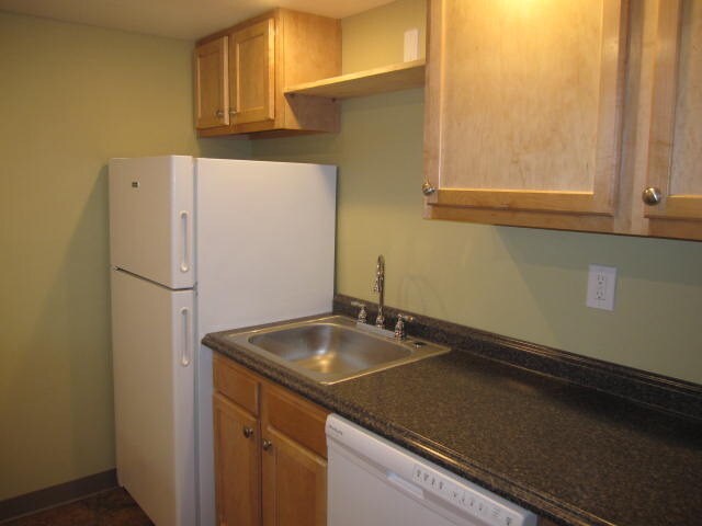 Photo - TRENT 557 Unit 557B