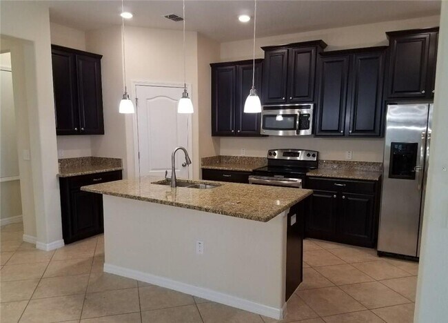 Photo - 3/2 Moss Park Orlando-AVAILABLE 08/14/2026