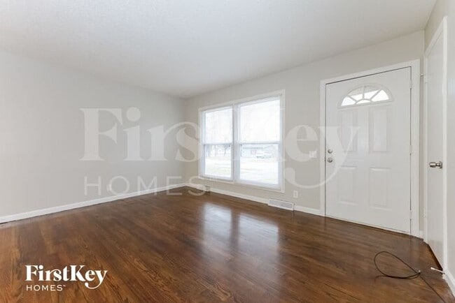 Photo - 210 Berry Ave