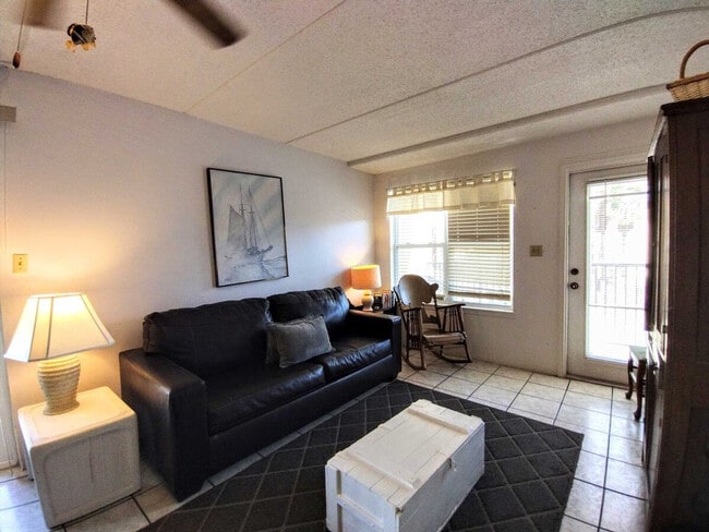 Photo - 115 E Coronado Dr Unidad ID1255588P