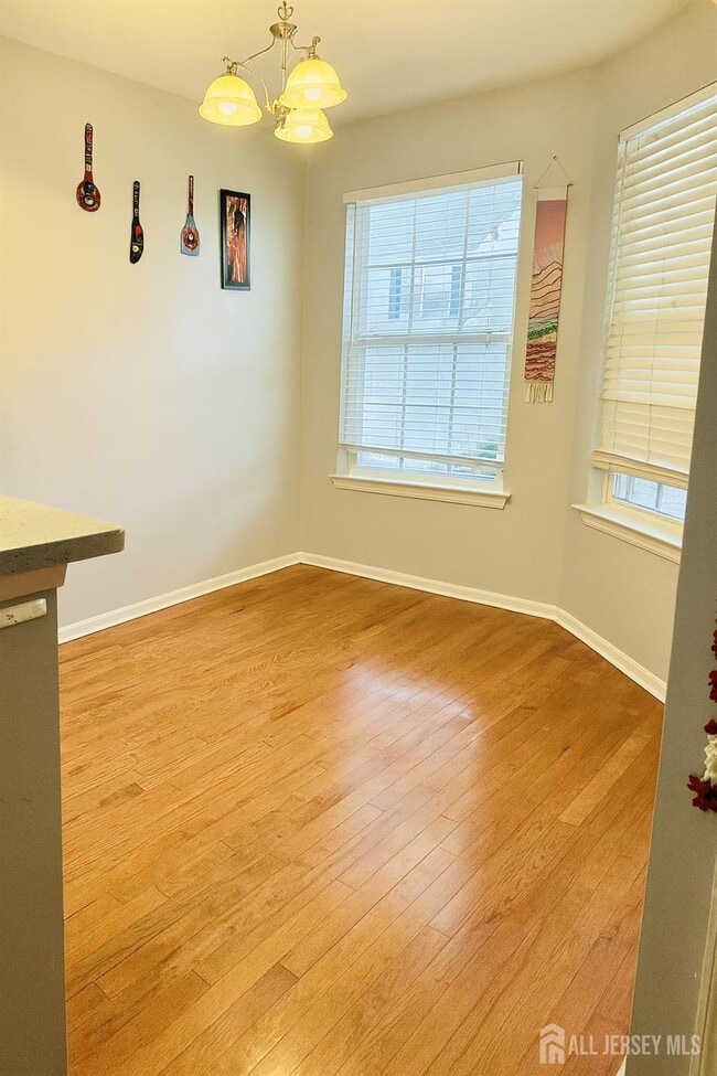 Photo - 44 Heather Ct