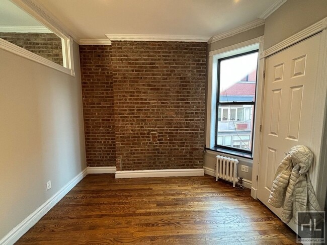 Photo - Mott Street Unidad 23