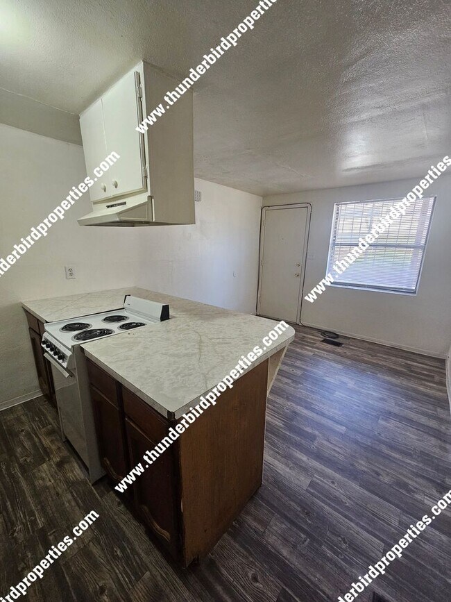 Photo - 1212 Lead Ave SE Unidad 1212 Lead SE_ C