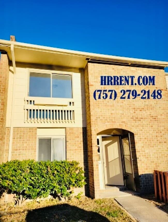 Building Photo - NEWLY Renovated 3 Bedroom 2.5 Bathroom Townhome located in the Mears Corner area of Virginia Beach!