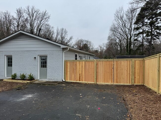 Photo - 3729 Woodleaf Rd