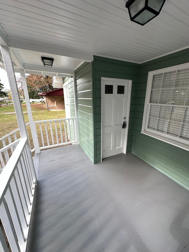 Photo - 1528 S Lartigue Ave