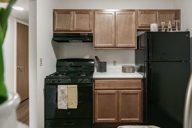 Emerald Pointe Apartments