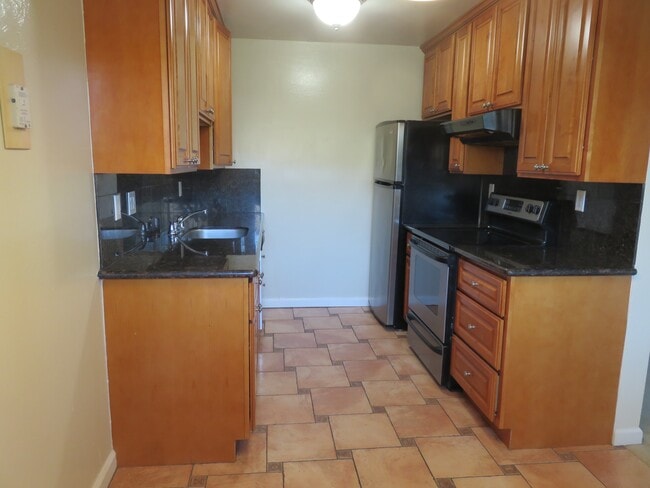 Photo - Hill Garden Apartments