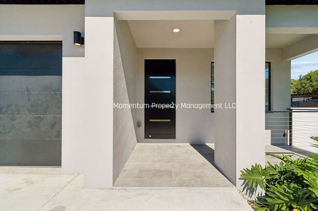 Photo - 6401 S Richard Ave
