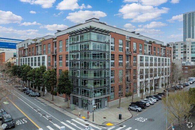 Primaria - 200 Brannan St