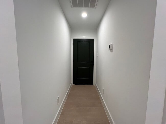 Photo - 4414 Elmwood St Unit A