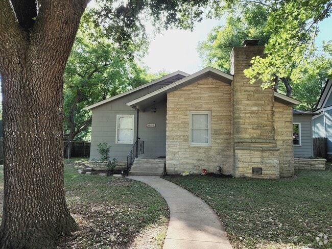 Building Photo - 803 Mills St Rental