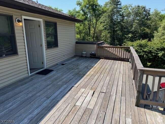 Building Photo - 172 Landing Rd Unit B Rental
