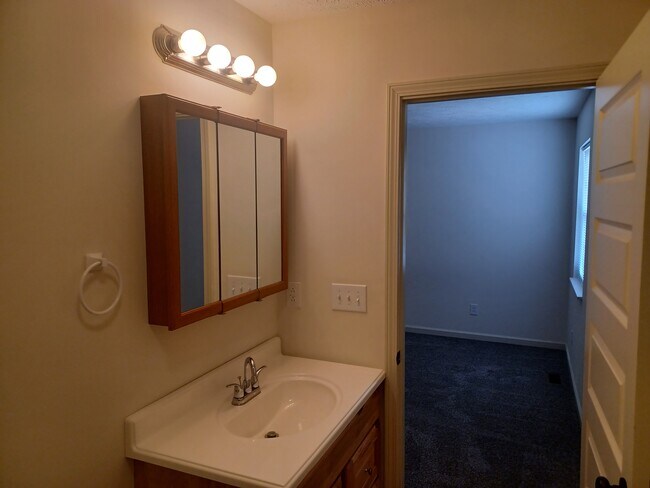 Photo - 811 Island View Dr