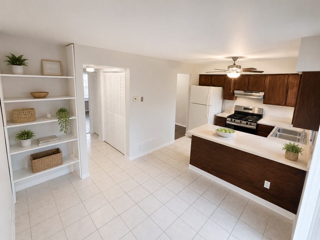 Photo - 164 Woodlake Manor Dr Unit 164 WLM