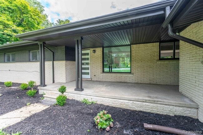 Photo - 7011 White Pine Dr