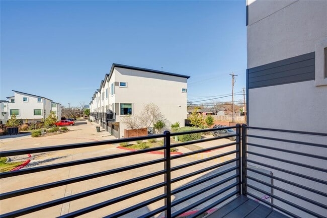 Photo - 1417 Kramer Ln Unit 13