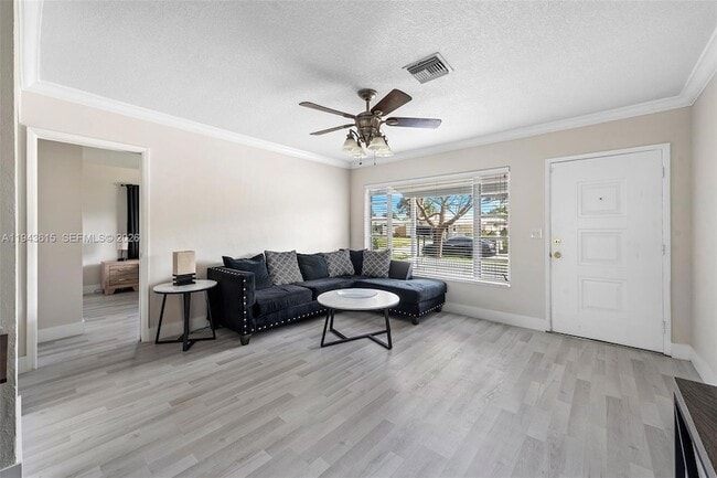 Photo - 81 NE 47th St