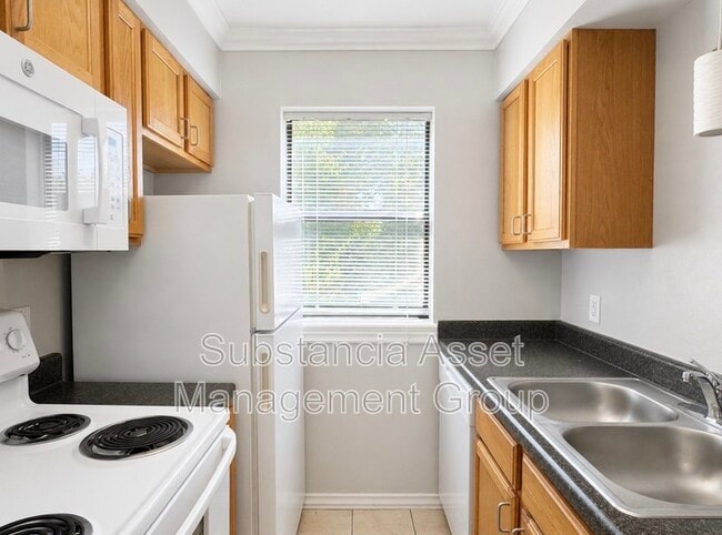 1429 NW 24th St