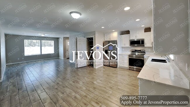 Photo - 1912 W Mead Ave