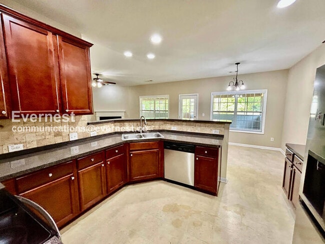 Photo - 5867 Pine Rd
