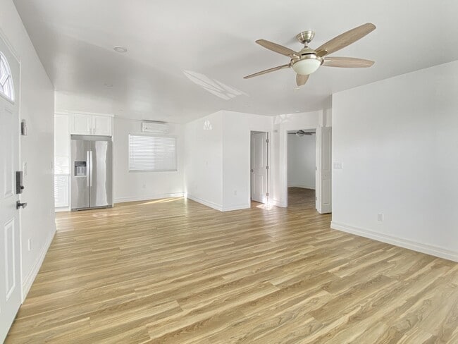 Photo - 3013 Vancouver Ave