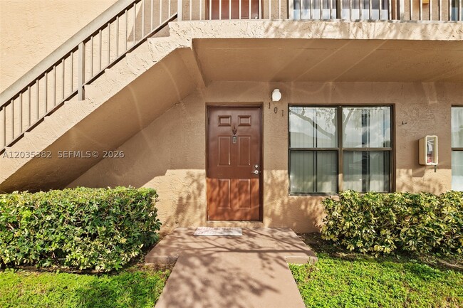 10053 Winding Lake Rd Unidad 101